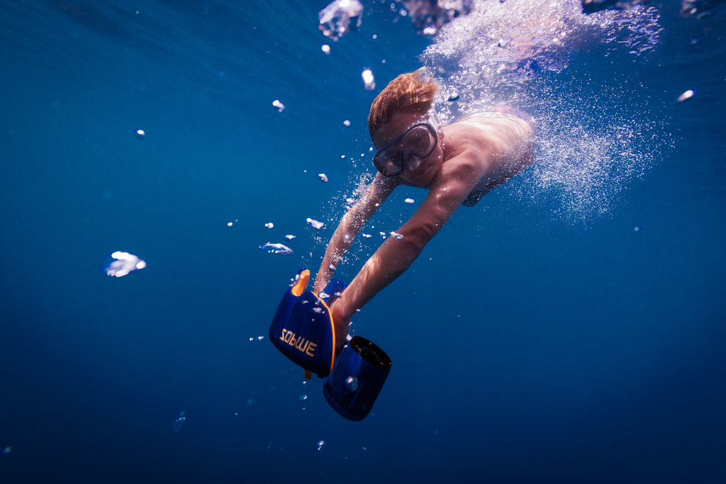 Underwater Fun With This Underwater Scooter