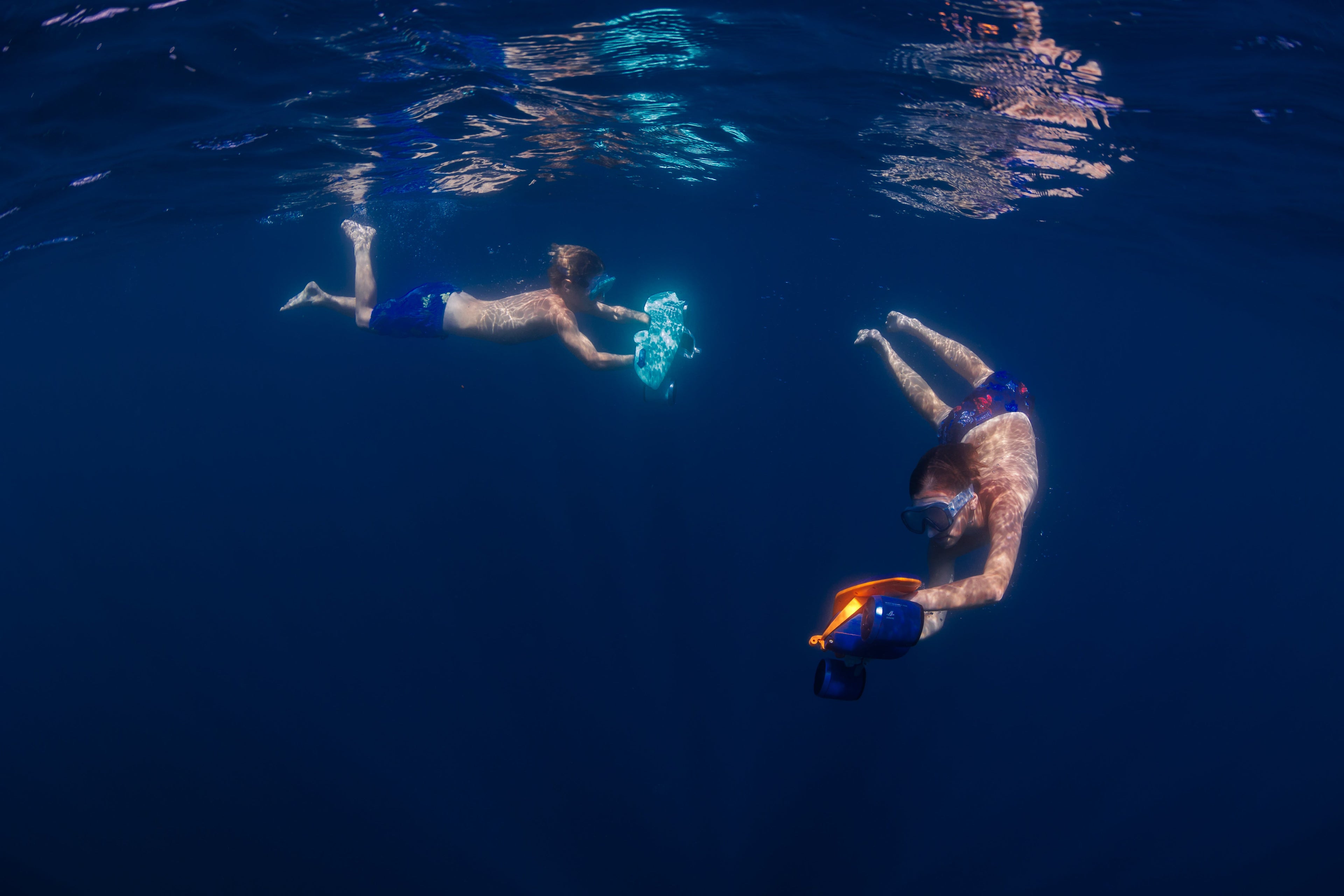 Underwater Fun With This Underwater Scooter