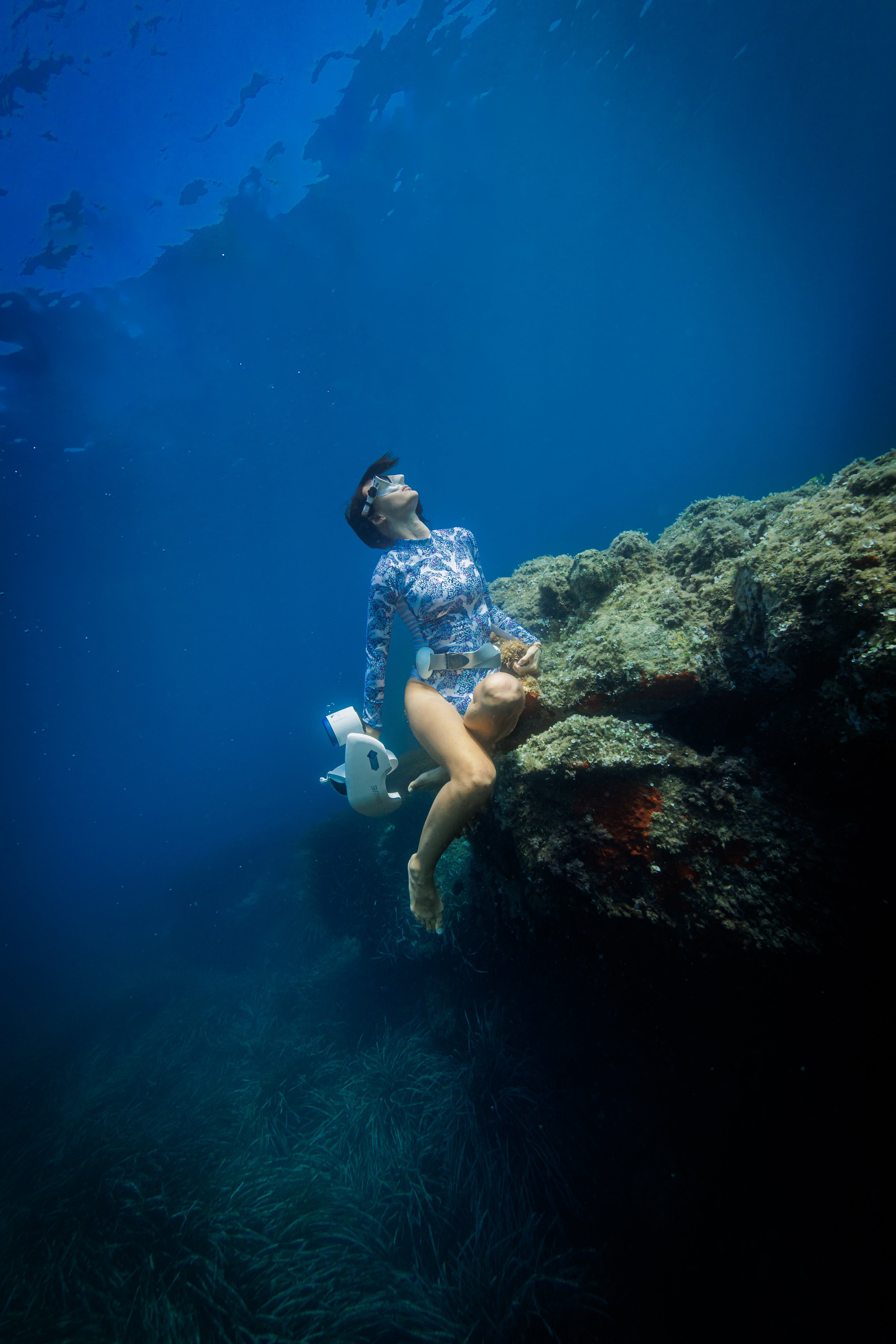 Underwater Fun With This Underwater Scooter
