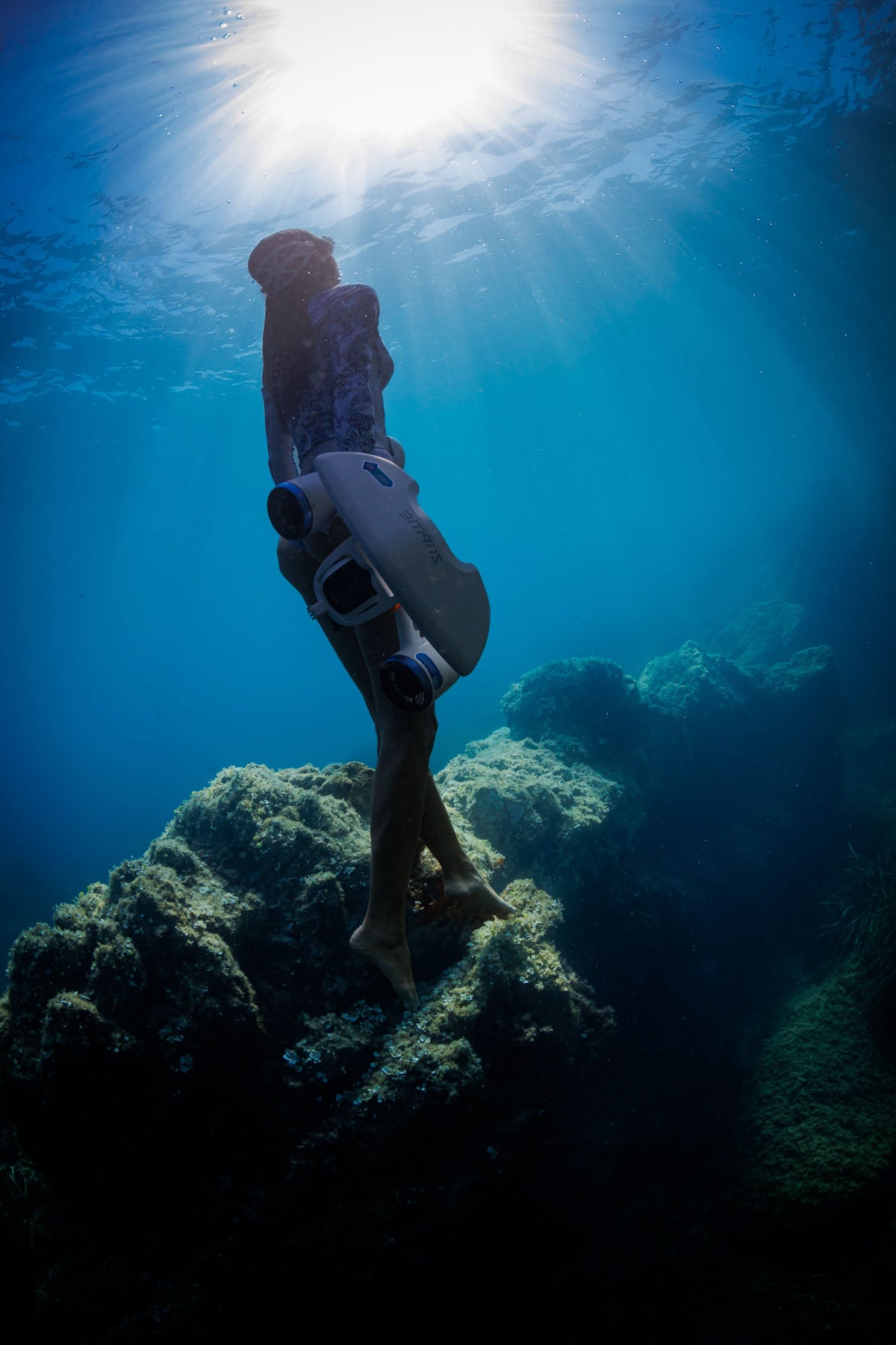 Underwater Fun With This Underwater Scooter
