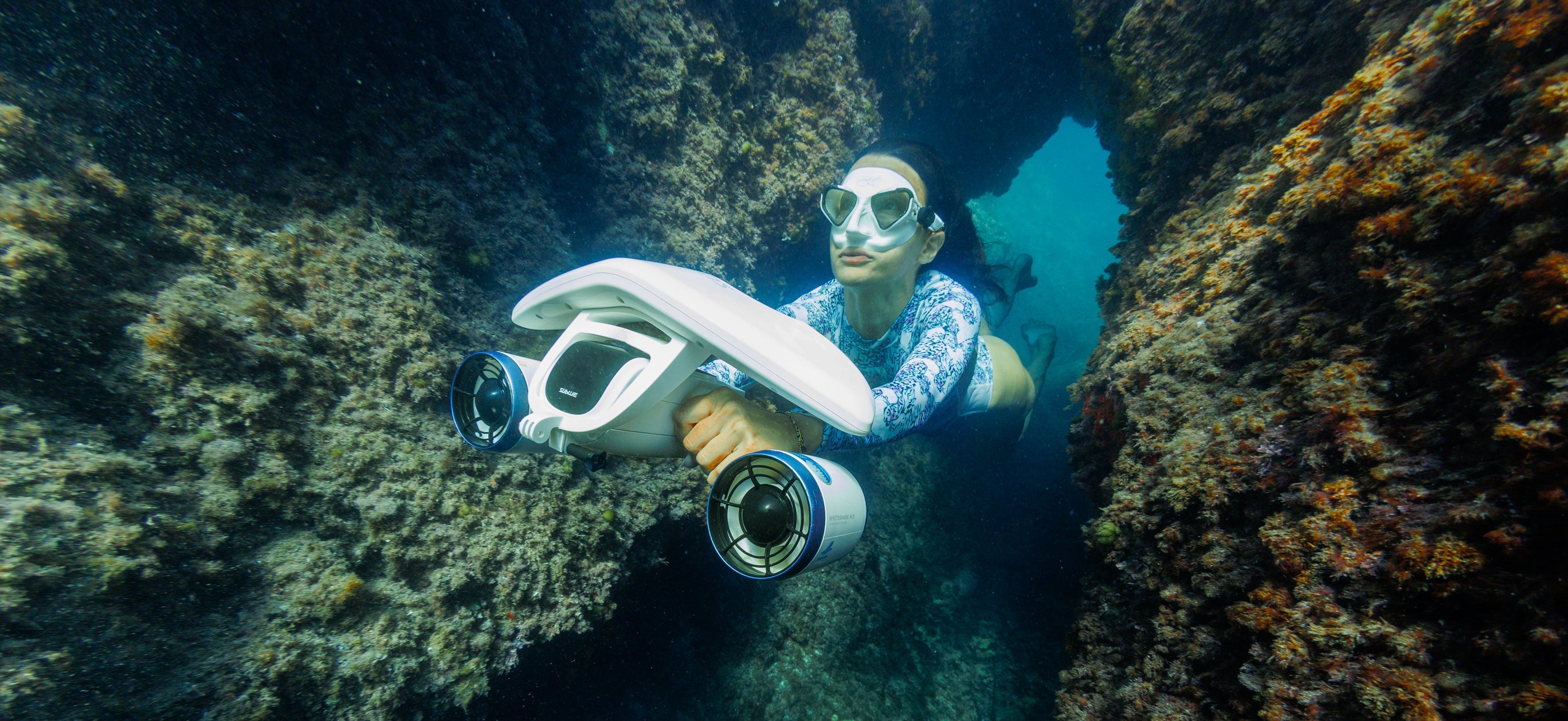 Underwater Fun With This Underwater Scooter