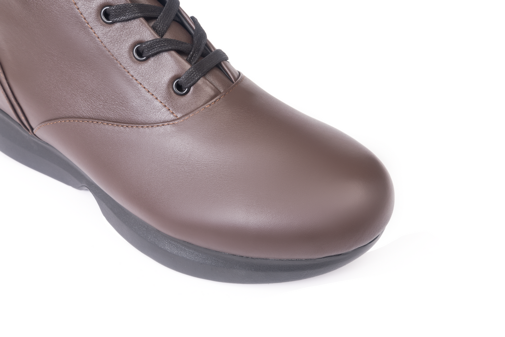 Brown & Black All-Day WOA Boot