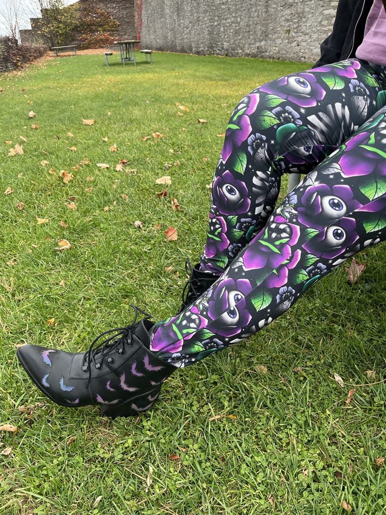 Beetle Floral (Semi-Exclusive) - Pocket Leggings