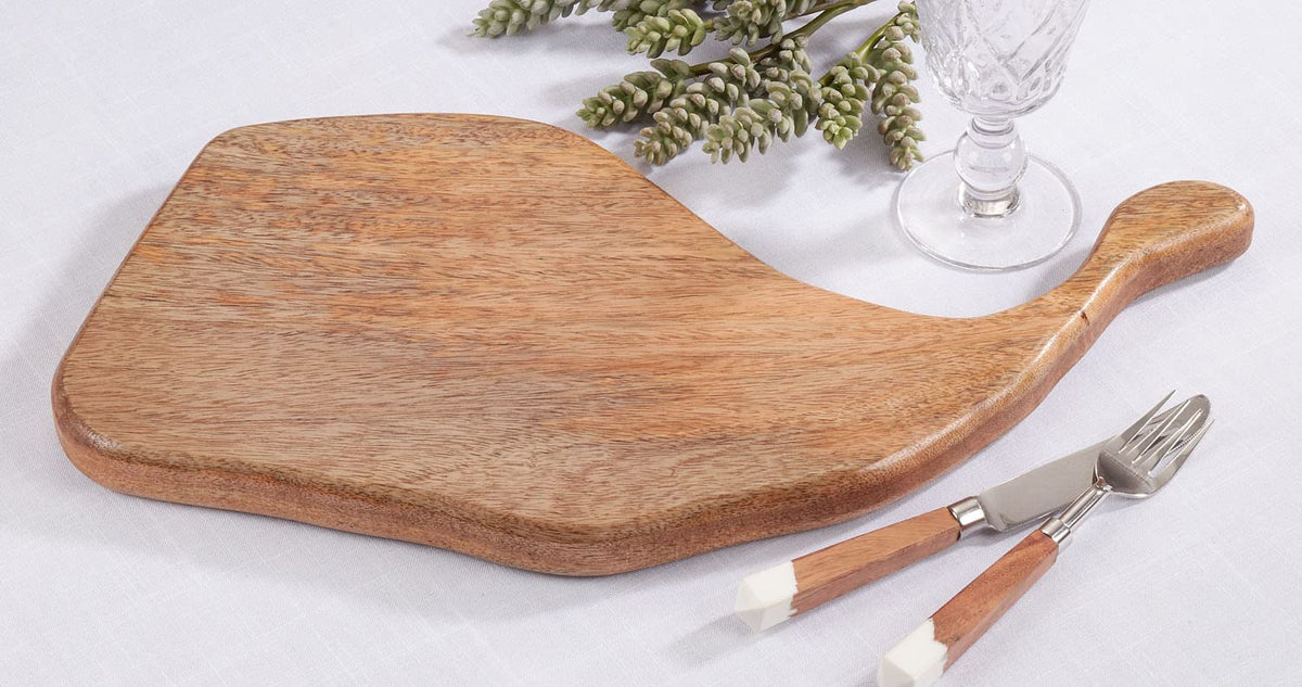 Fennco Styles Mango Wood Organic Shape Chopping Boards - Natural Kitchen Serving Board for Meat, Cheese, Bread, Dry Fruit, Appetizer, Home and Holidays Décor