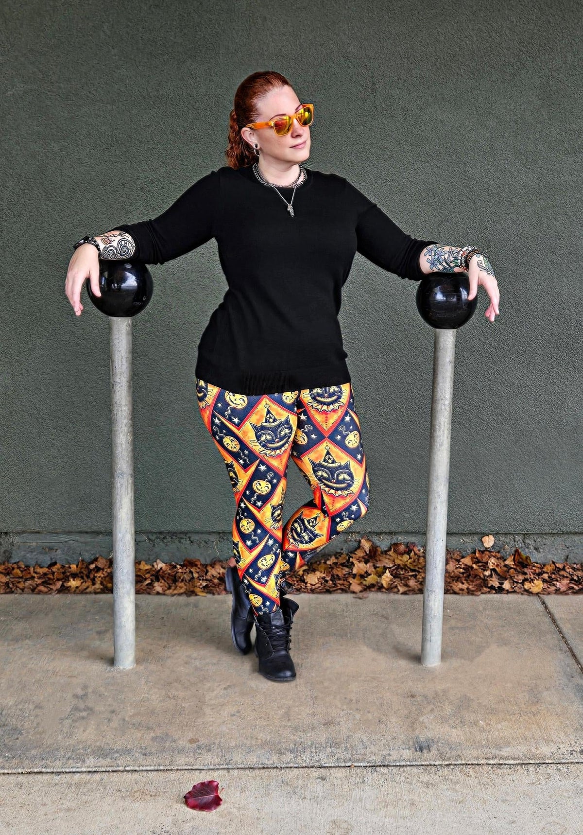 "Grinning Jack" (Johanna Parker Exclusive) Orange Vintage Cat - High-quality Handcrafted Vibrant Leggings