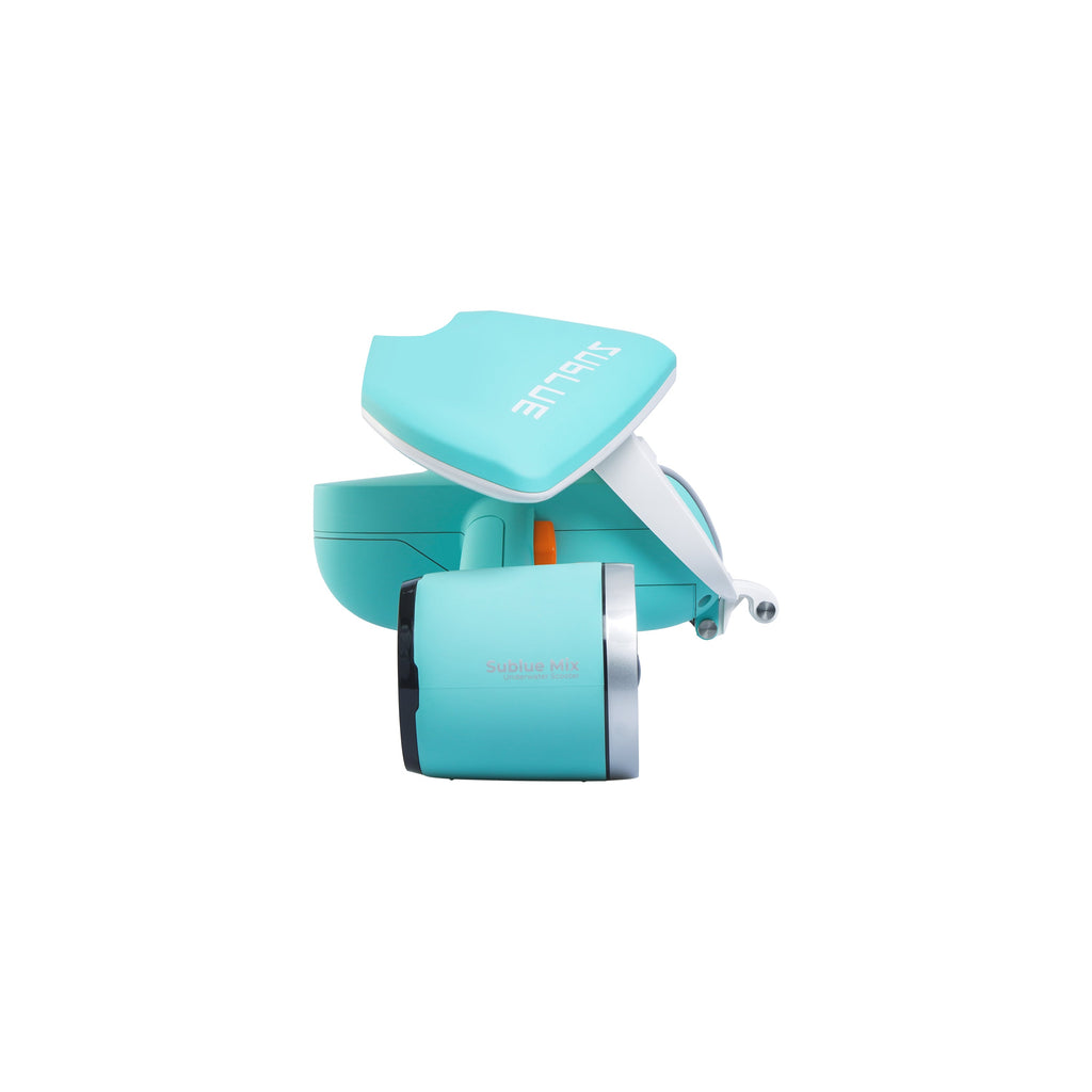 Underwater Fun With This Underwater Scooter