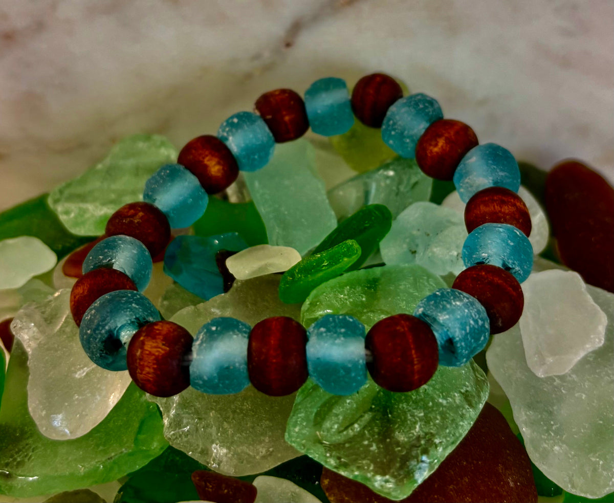 Ocean Drift Recycled Sea Glass Bracelet – Blue Coastal Wood Bead Stretch Bracelet