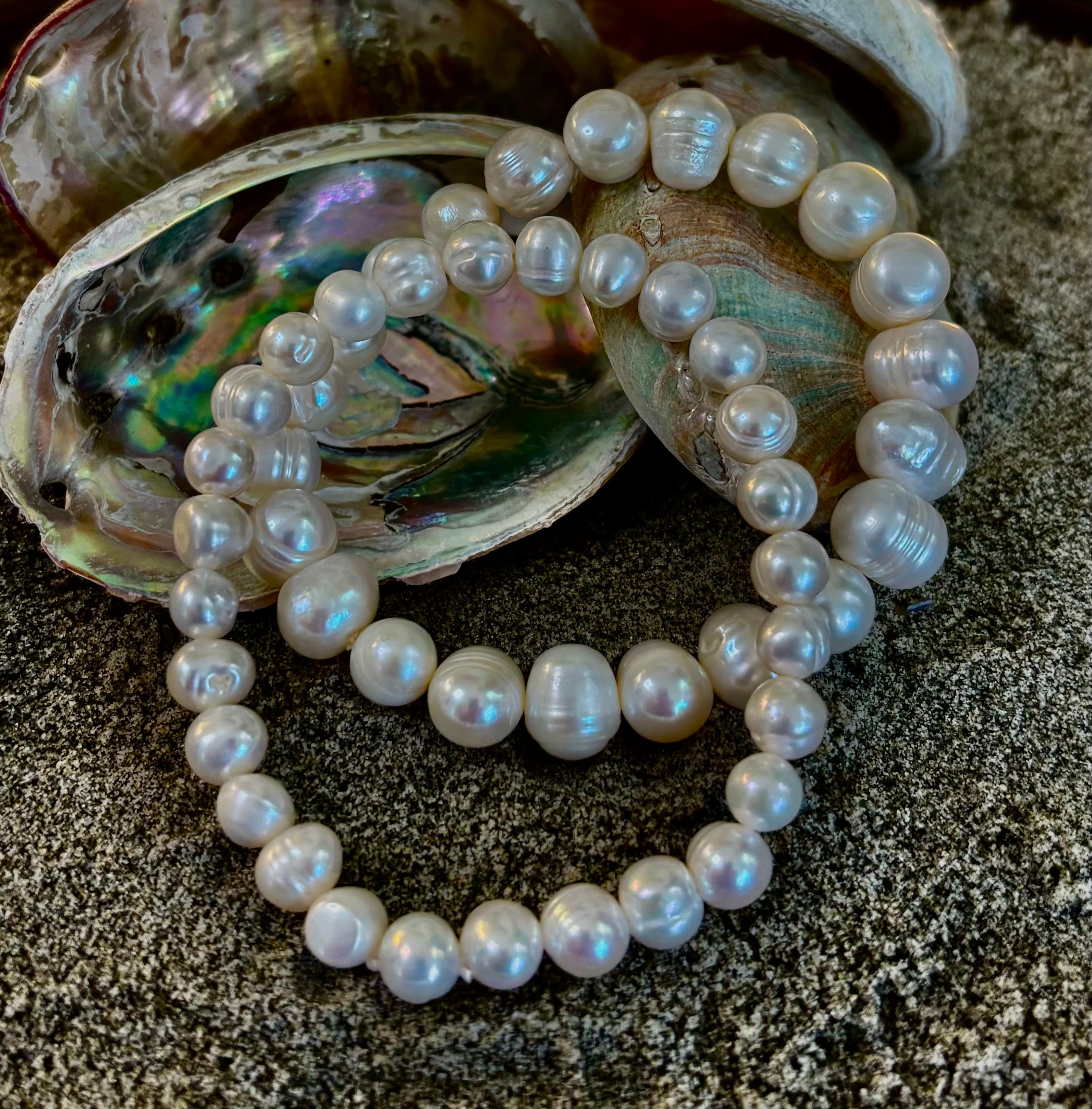 Luminous Grace Freshwater Pearl Bracelet – 6mm & 8mm White Pearl Stretch Bracelet