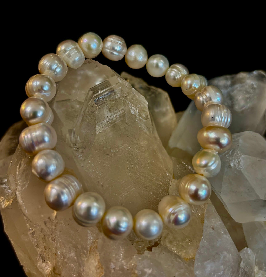 Luminous Grace Freshwater Pearl Bracelet – 6mm & 8mm White Pearl Stretch Bracelet