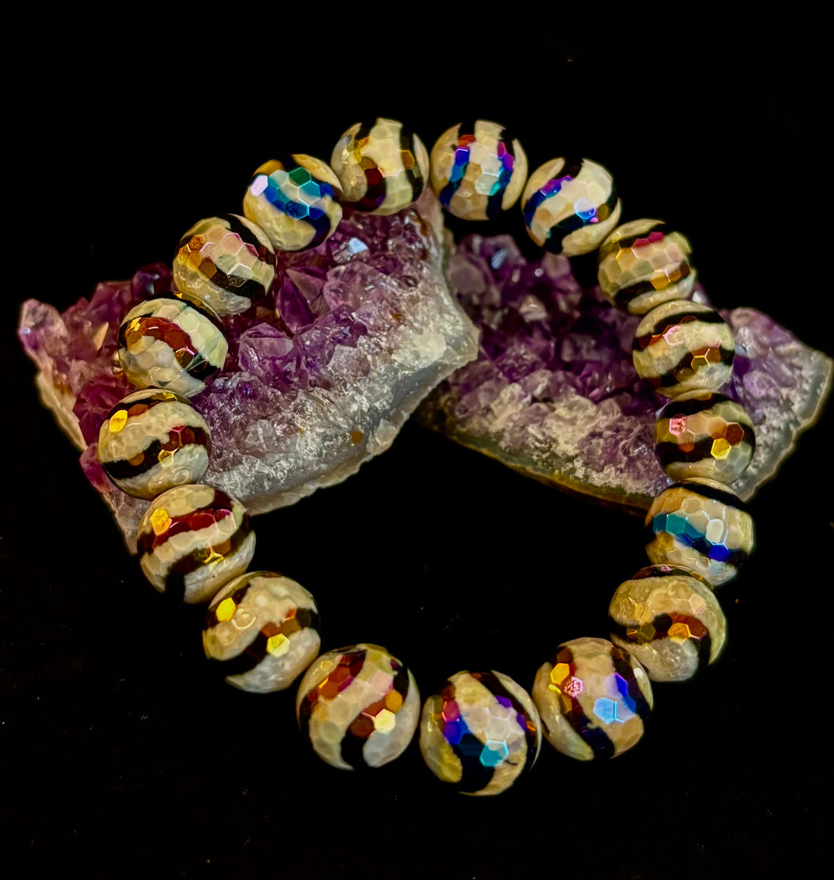Main Character Energy – Faceted Metallic Electroplated Agate Bracelet (10mm)