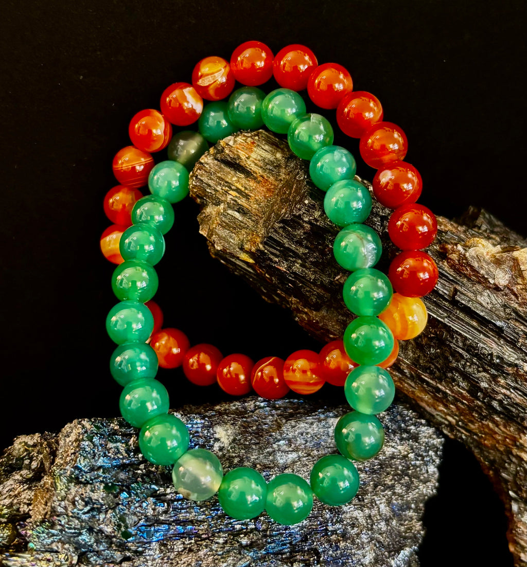 Yuletide Harmony Banded Agate Bracelet