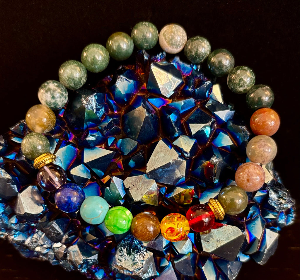 Chakra & Moss Agate Reiki-Infused Healing Bracelet – Grounding Energy & Spiritual Balance