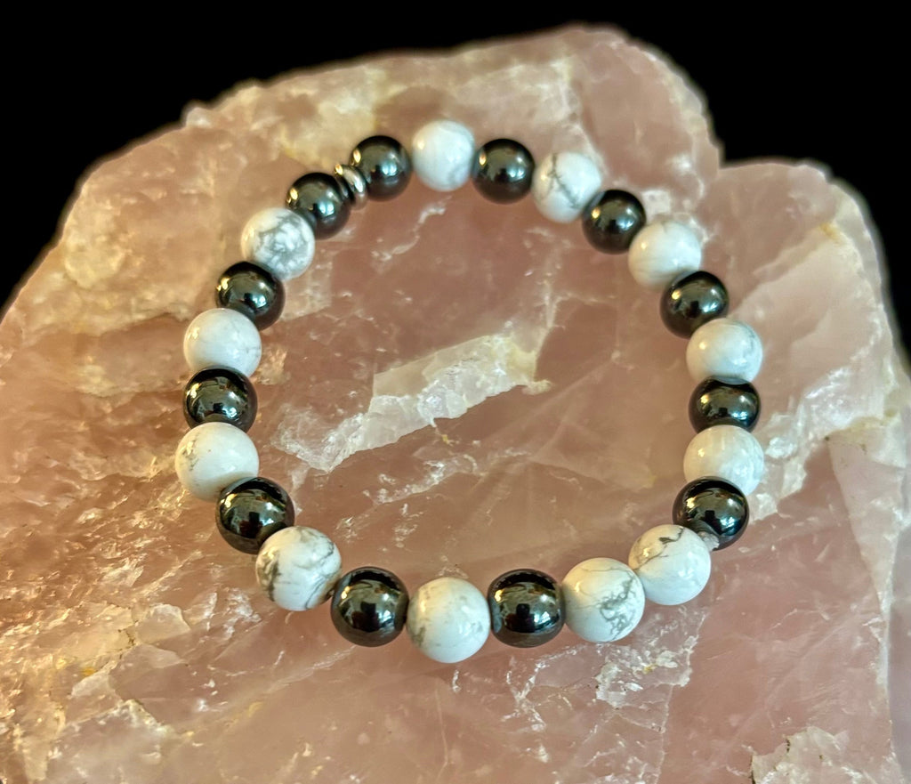 Reiki-Infused White Howlite & Hematite Bracelet for Stress Relief, Grounding & Quiet Focus (8mm)