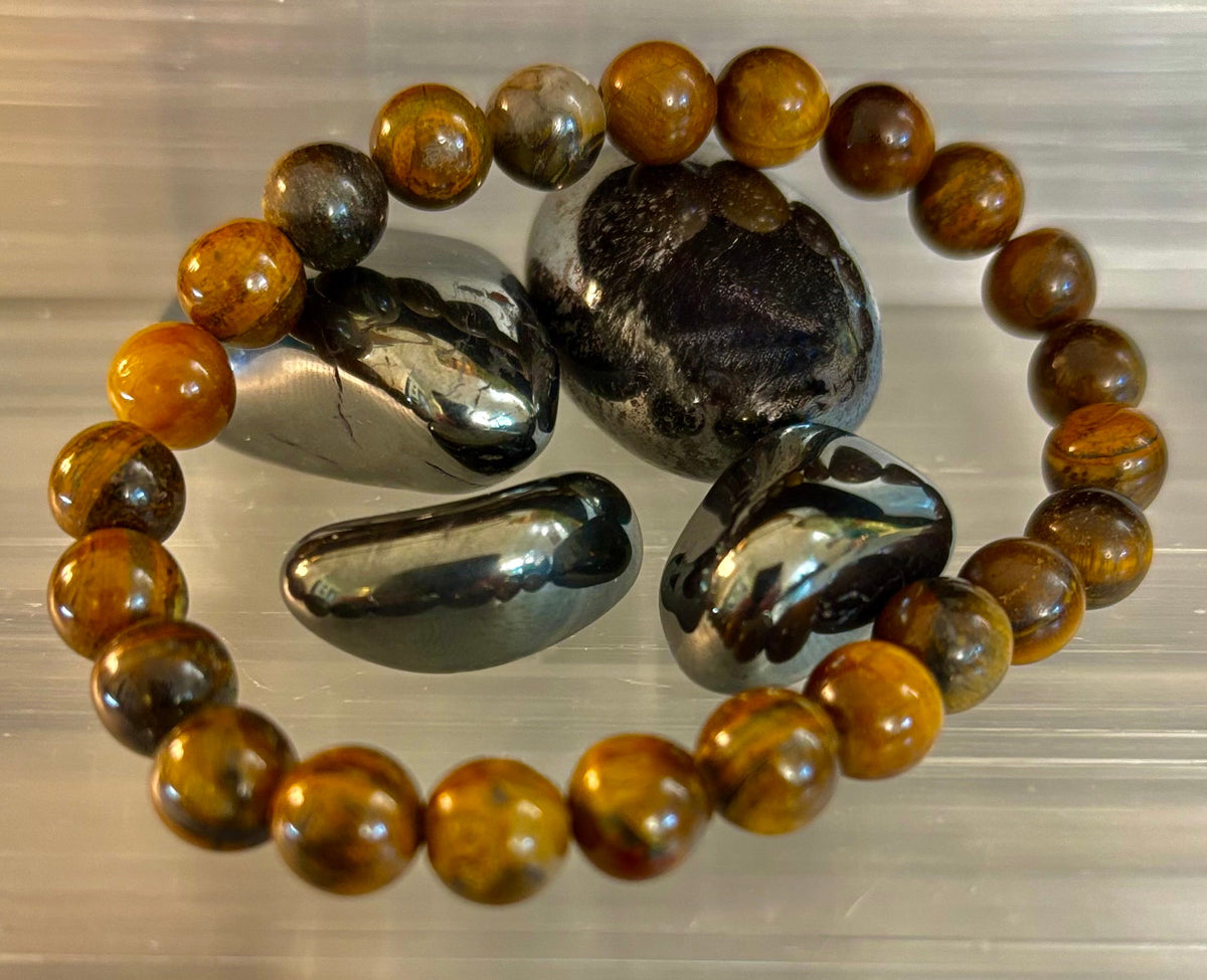 Reiki-Infused Natural Tiger Iron Bracelet for Endurance, Grounded Courage & Vitality (8mm)