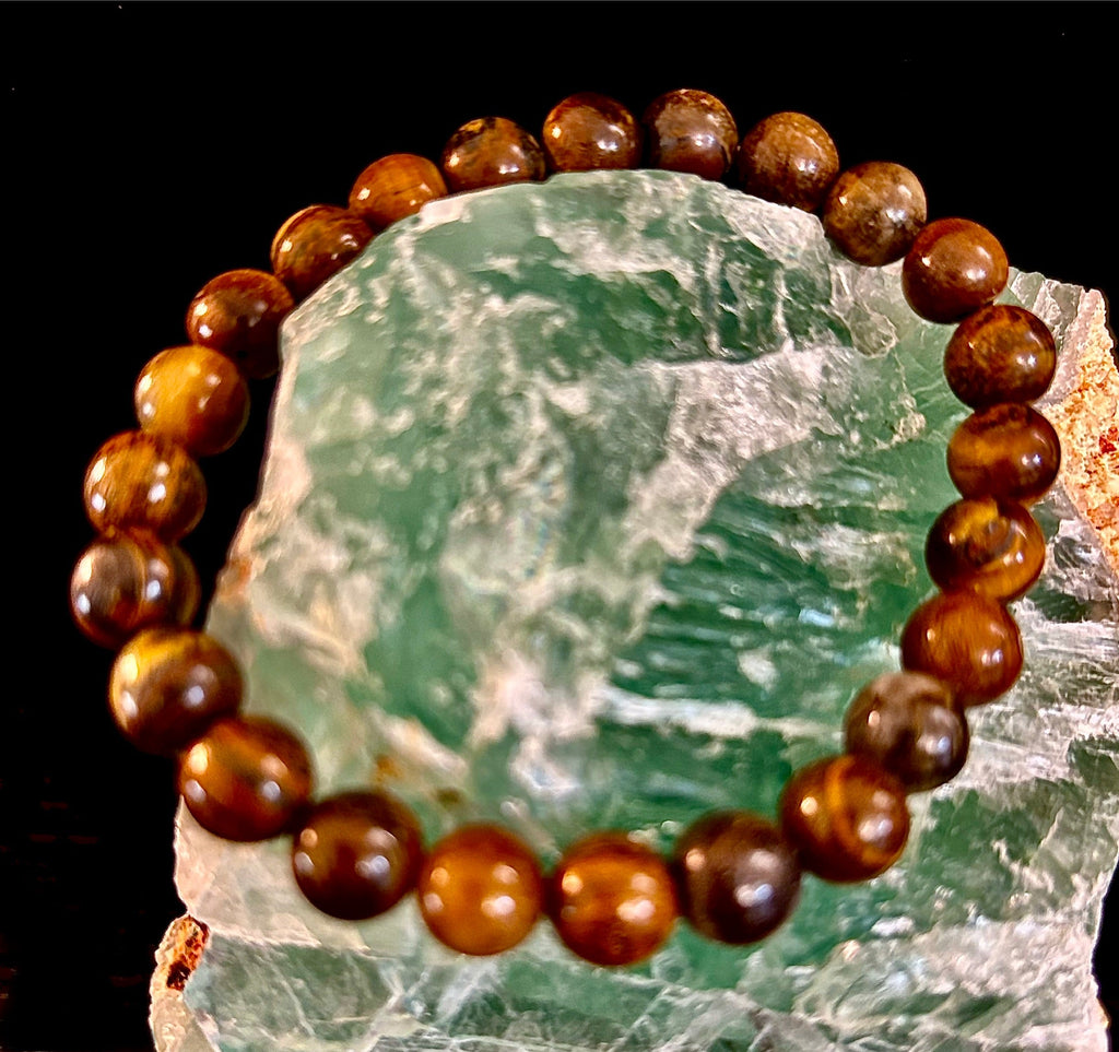 Reiki-Infused Natural Tiger Iron Bracelet for Endurance, Grounded Courage & Vitality (8mm)