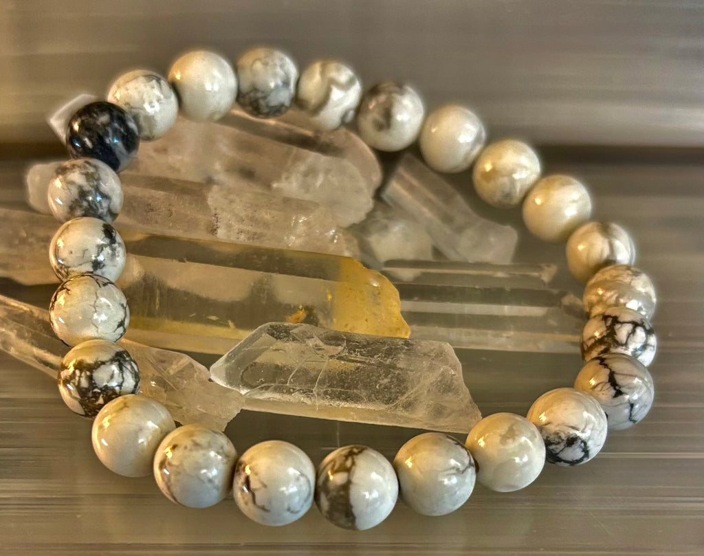 Reiki-Infused Natural White Howlite Bracelet for Calming Racing Thoughts, Stress Relief & Crown Chakra Peace (8mm)