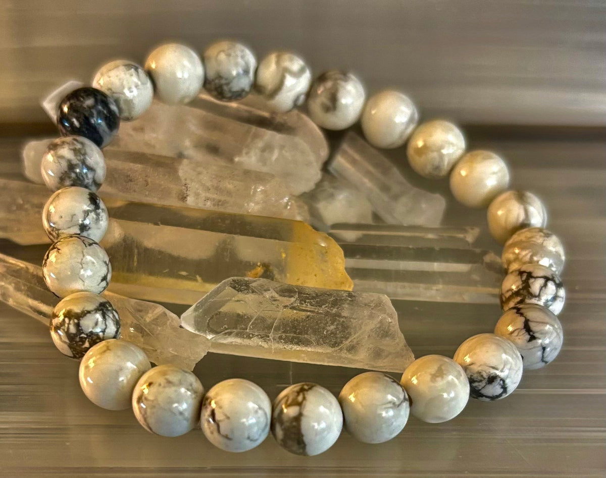 Reiki-Infused Natural White Howlite Bracelet for Calming Racing Thoughts, Stress Relief & Crown Chakra Peace (8mm)