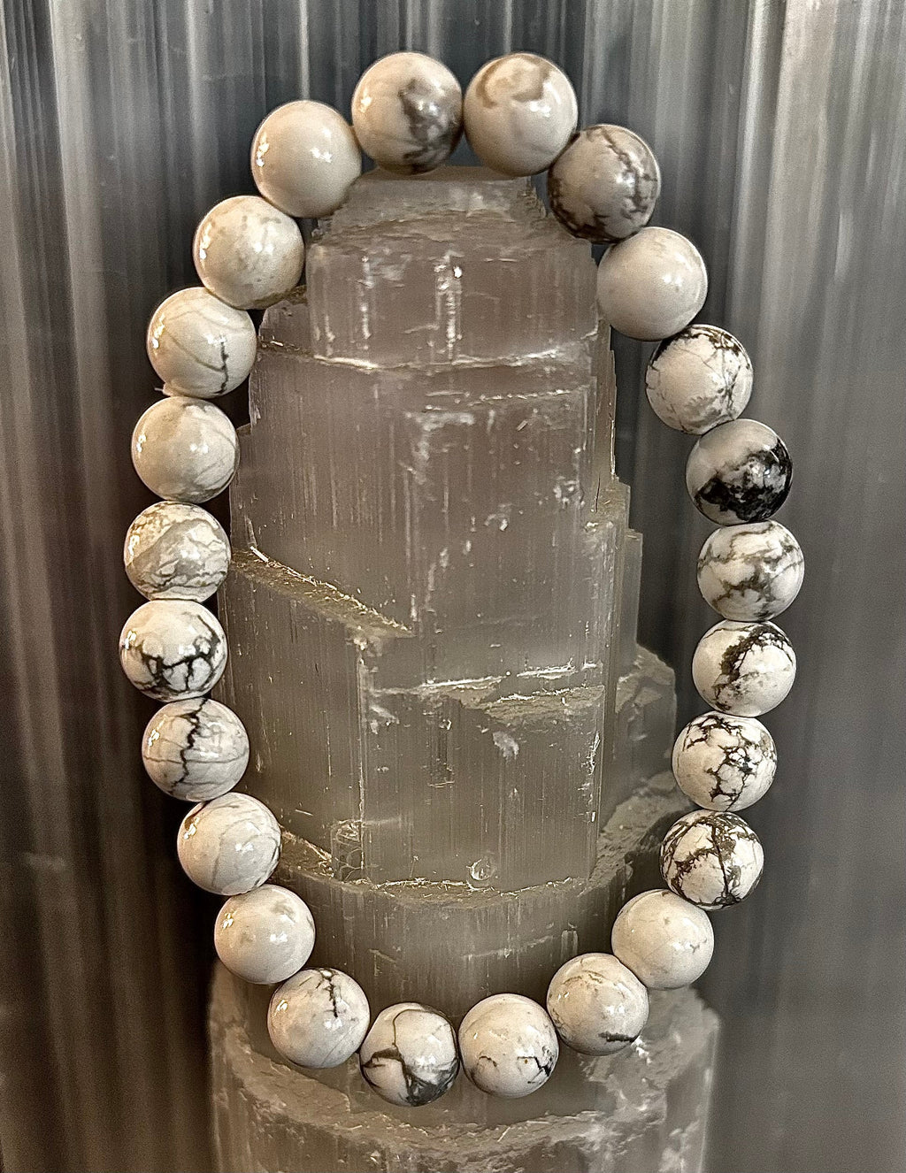 Reiki-Infused Natural White Howlite Bracelet for Calming Racing Thoughts, Stress Relief & Crown Chakra Peace (8mm)