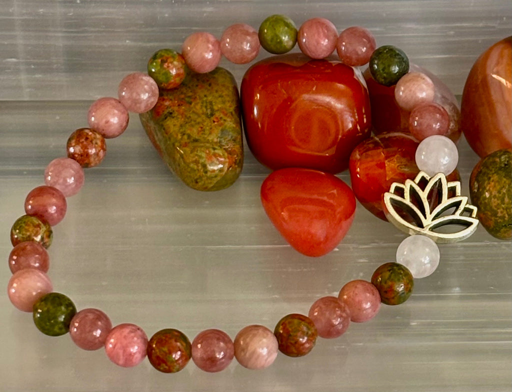 Reiki-Infused Heart Chakra Bracelet with Lotus Charm – Rose Quartz, Rhodonite & Unakite for Self-Love & Healing (6mm)