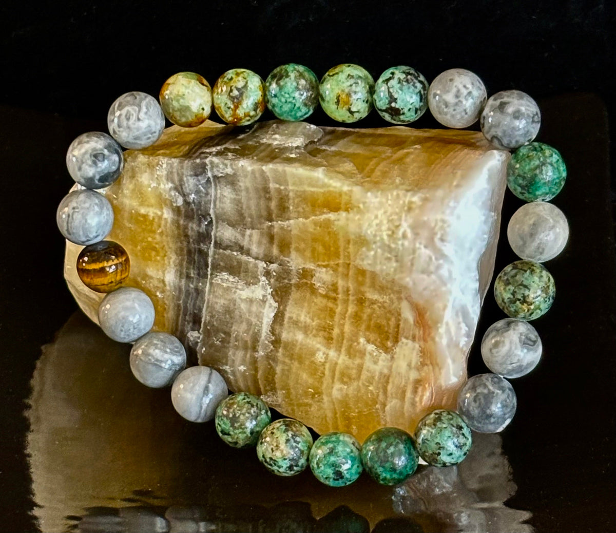 Reiki-Infused Tranquil Power Bracelet for Evolution, Grounding & Courageous Confidence (8mm - Large Wrists)