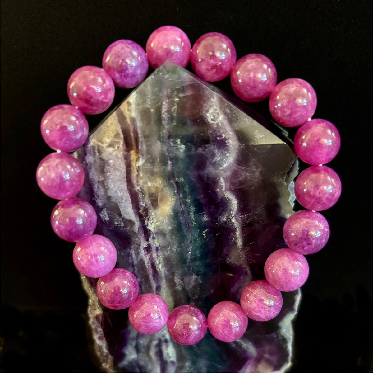 Reiki-Infused Natural Spodumene (Kunzite) Bracelet for Unconditional Love, Heart Chakra Healing & Emotional Balance (10mm)