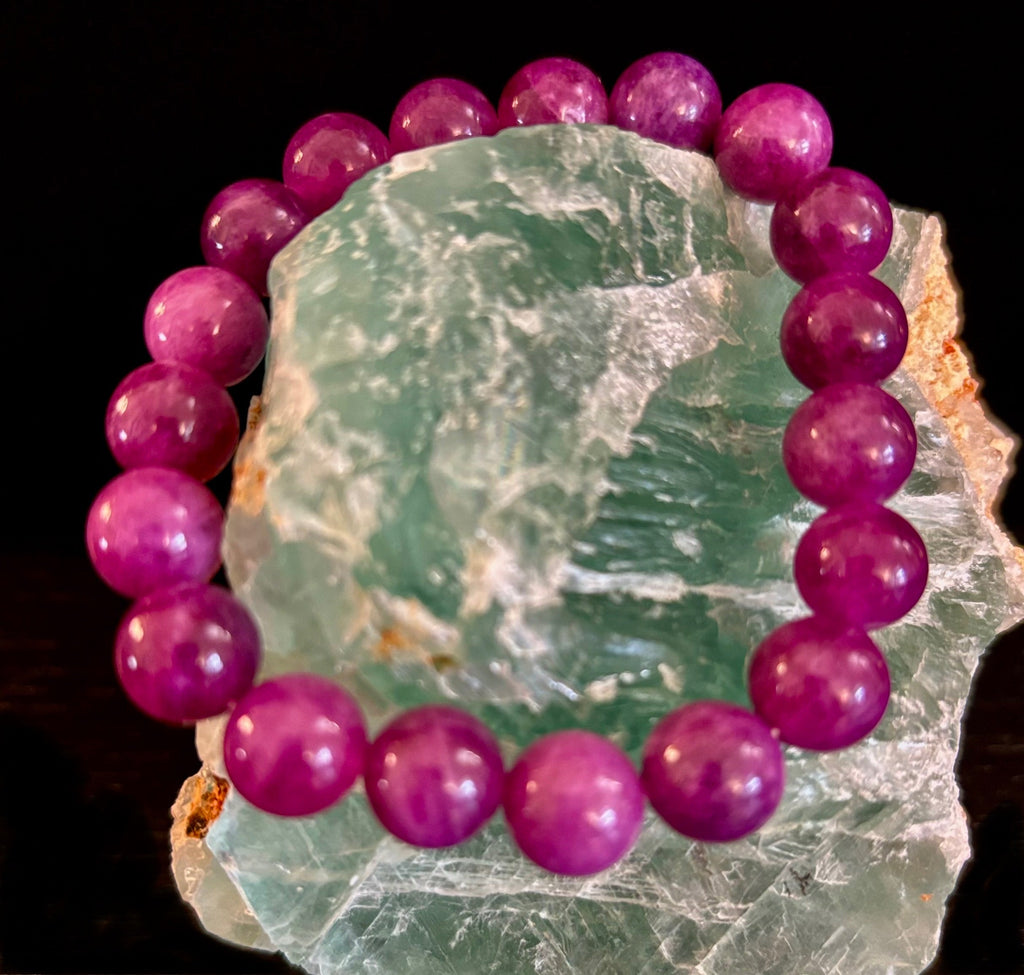 Reiki-Infused Natural Spodumene (Kunzite) Bracelet for Unconditional Love, Heart Chakra Healing & Emotional Balance (10mm)