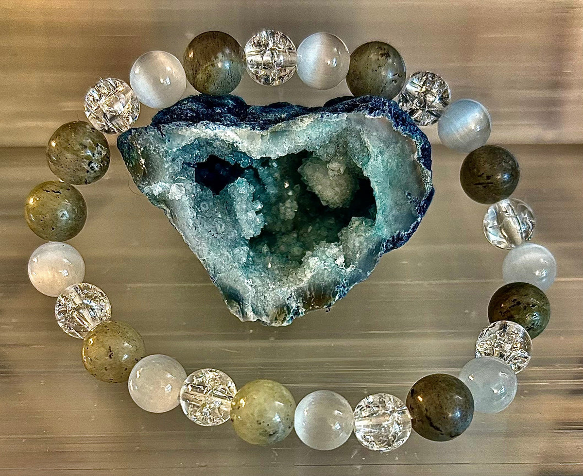 Reiki-Infused Lightworkers Healing Bracelet – Labradorite, Crackle Quartz & Selenite