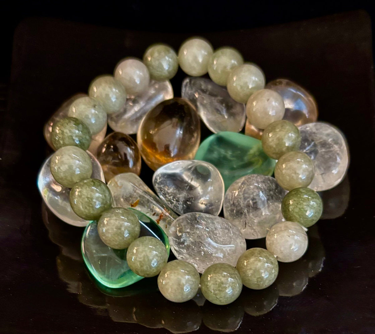 Reiki-Infused Natural Jade Abundance & Prosperity Bracelet for Heart Chakra Harmony, Good Fortune & Peace (8mm & 10mm)