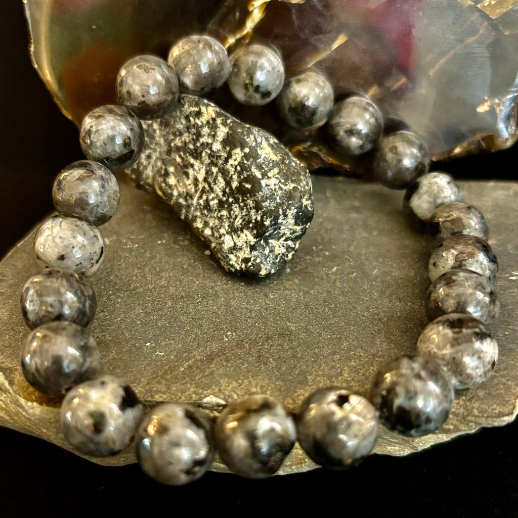Reiki-Infused Natural Labradorite Bracelet for Intuition, Aura Protection & Spiritual Transformation (8mm, 10mm & 12mm)