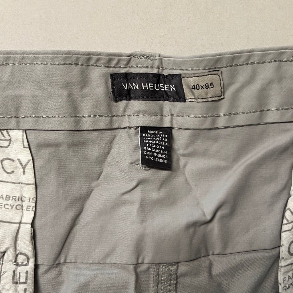 Van Heusen Men's Essential Twill Straight Fit Casual Shorts