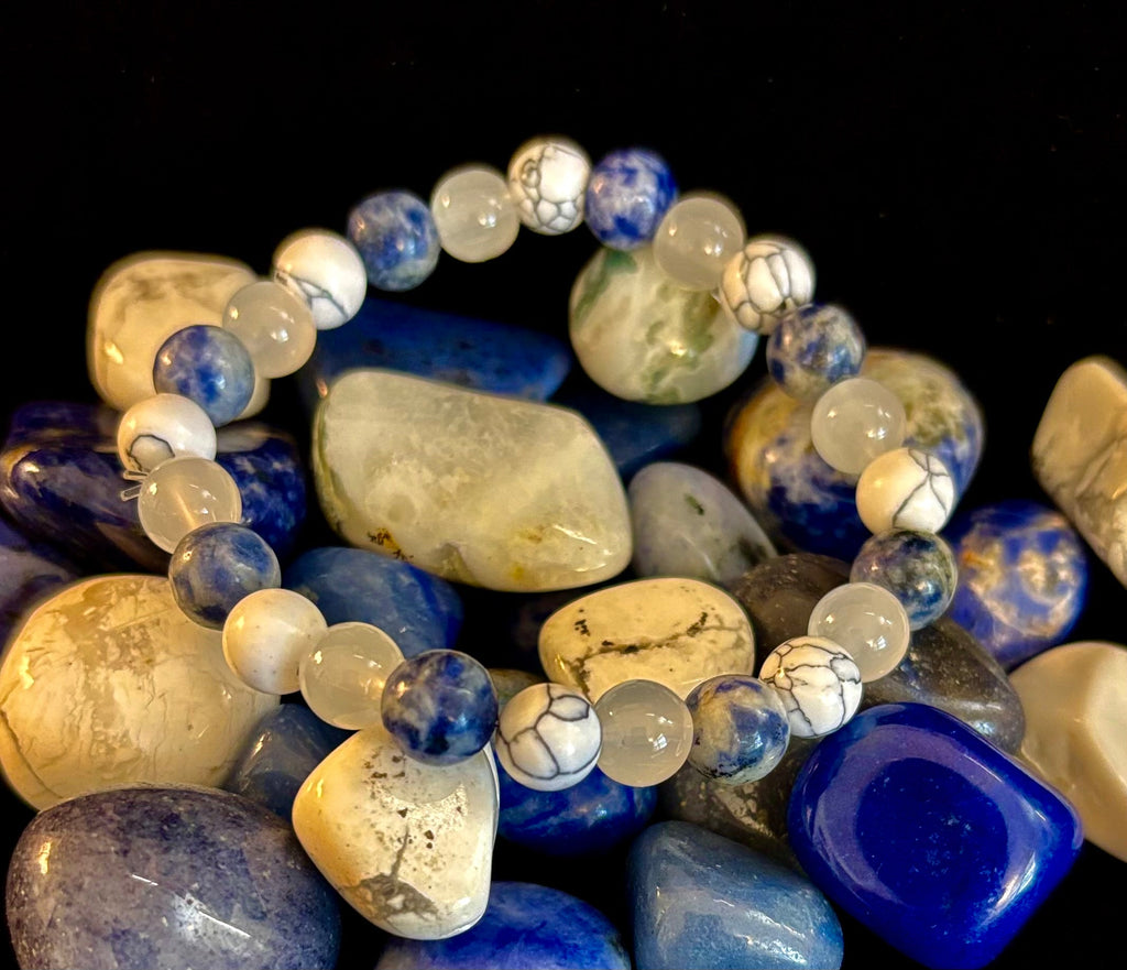 Lapis Lazuli, White Turquoise & Selenite Beaded Bracelet – Protection, Grounding & Spiritual Clarity
