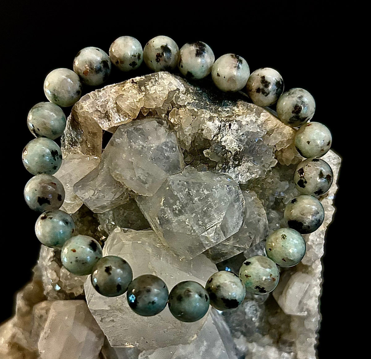 Reiki-Infused Natural Sesame Kiwi Jasper Bracelet for Joy, Nurturing Balance & Emotional Strength (8mm)