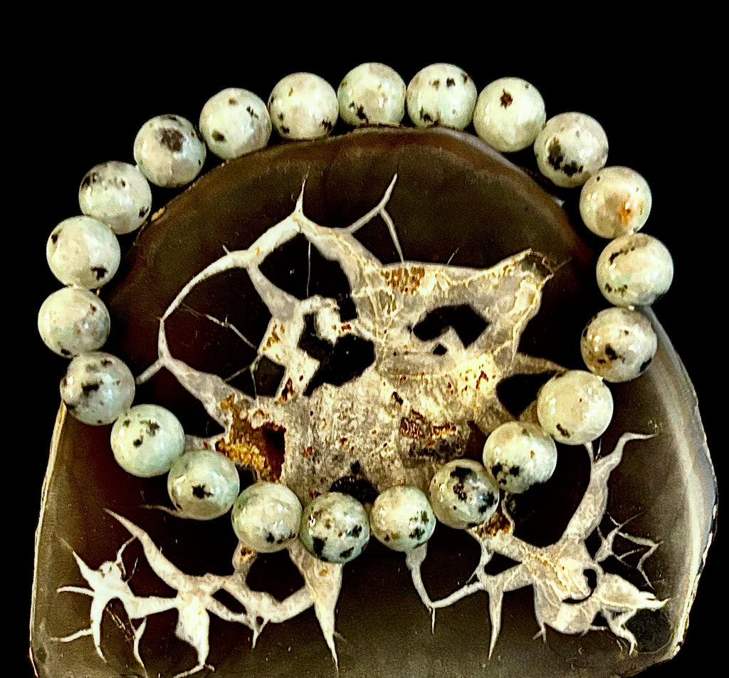 Reiki-Infused Natural Sesame Kiwi Jasper Bracelet for Joy, Nurturing Balance & Emotional Strength (8mm)