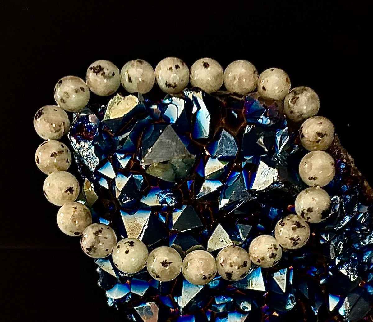 Reiki-Infused Natural Sesame Kiwi Jasper Bracelet for Joy, Nurturing Balance & Emotional Strength (8mm)
