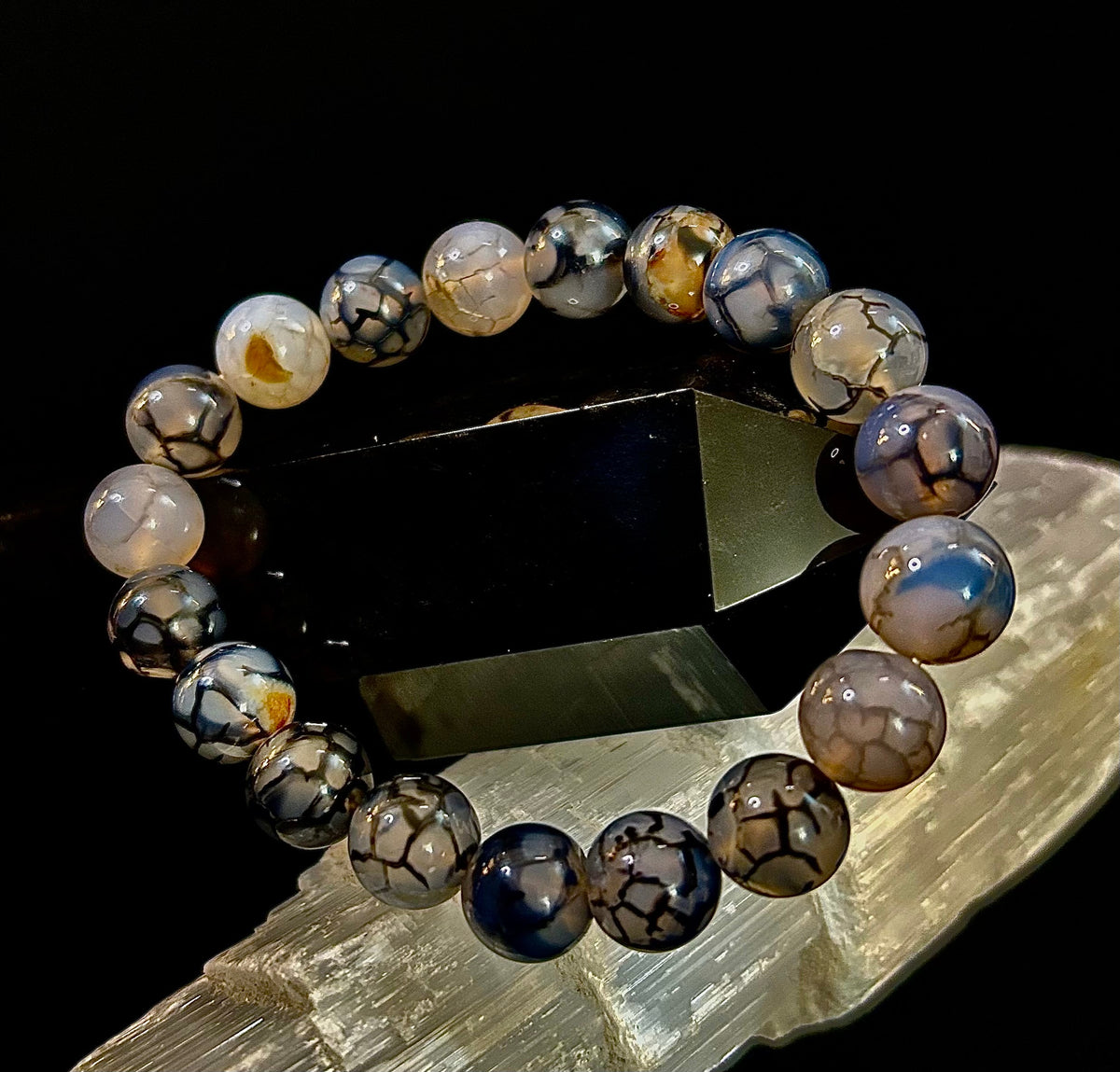 Reiki-Infused Black & White Dragon Vein Agate Bracelet for Protection, Yin-Yang Balance & Courage (8mm & 10mm)