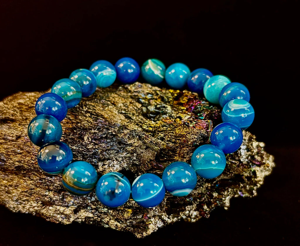 Blue Striped Agate Reiki-Infused Healing & Calm Bracelet (Medium Wrists)