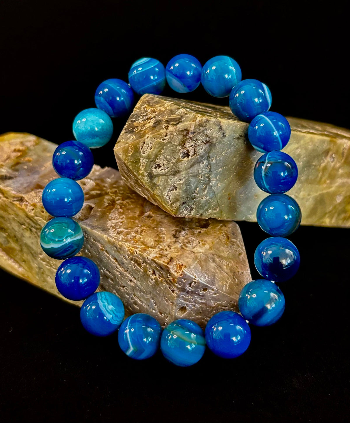 Blue Striped Agate Reiki-Infused Healing & Calm Bracelet (Medium Wrists)