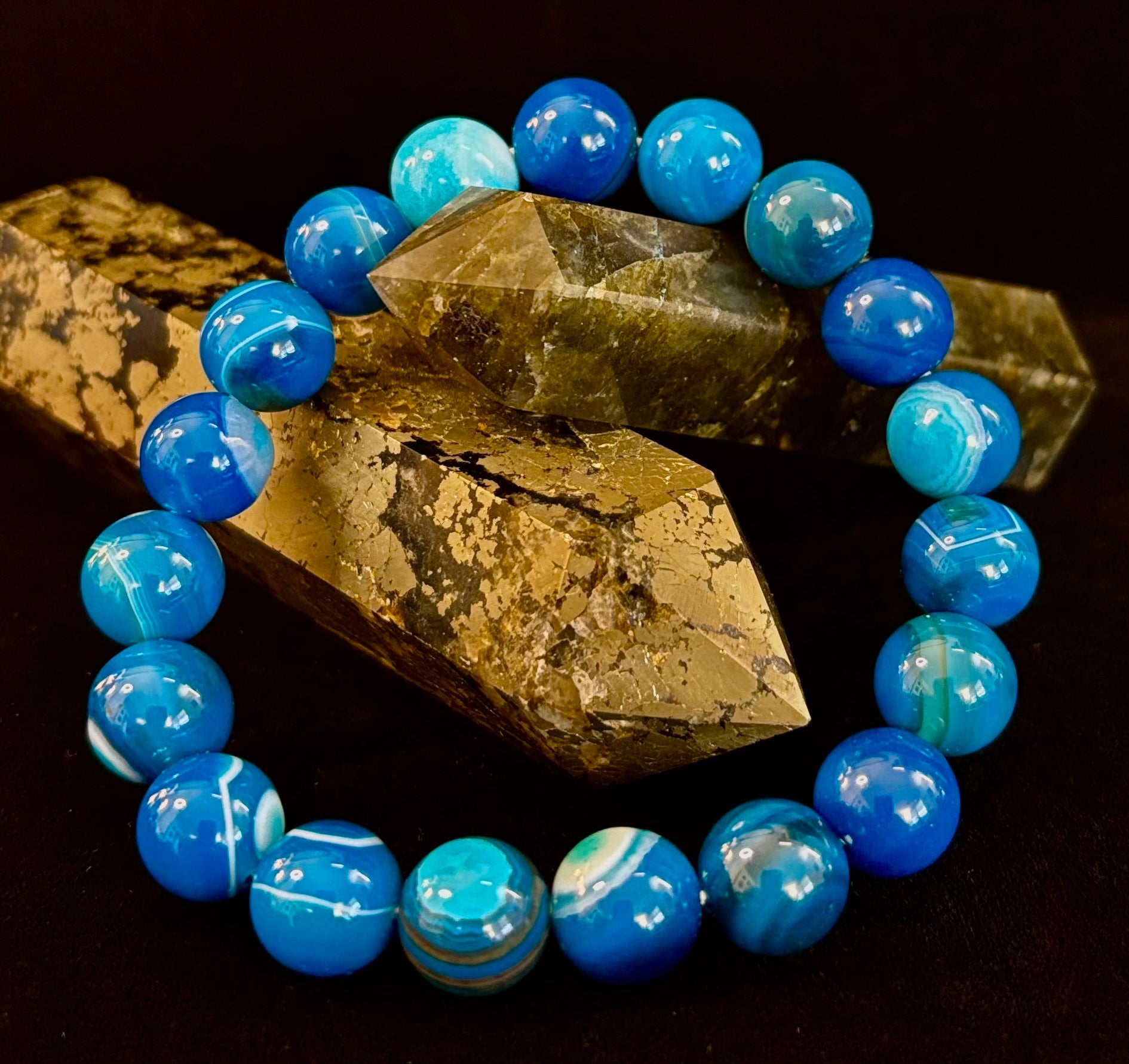 Blue Striped Agate Reiki-Infused Healing & Calm Bracelet (Medium Wrists)