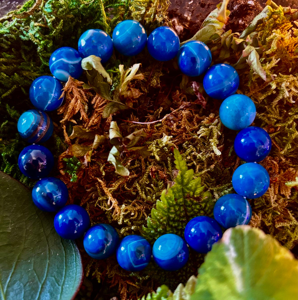 Blue Striped Agate Reiki-Infused Healing & Calm Bracelet (Medium Wrists)