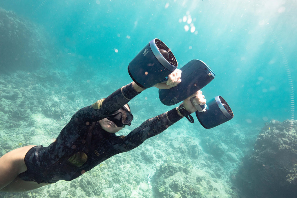 Underwater Fun With This Underwater Scooter