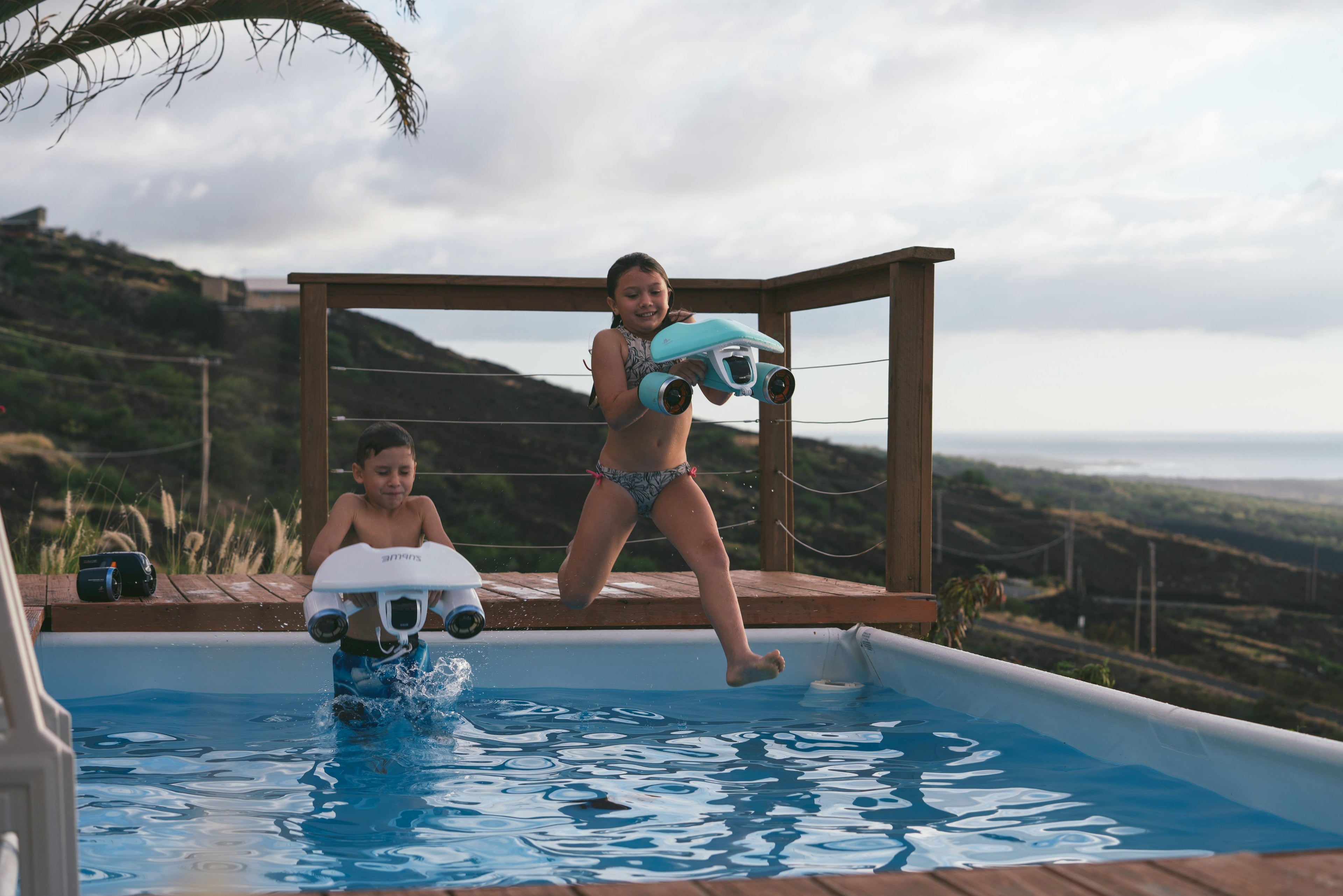 Underwater Fun With This Underwater Scooter