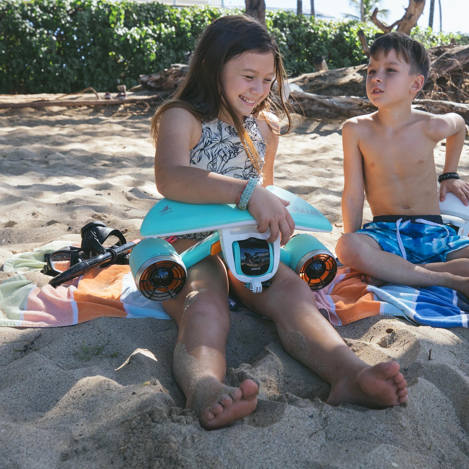 Underwater Fun With This Underwater Scooter