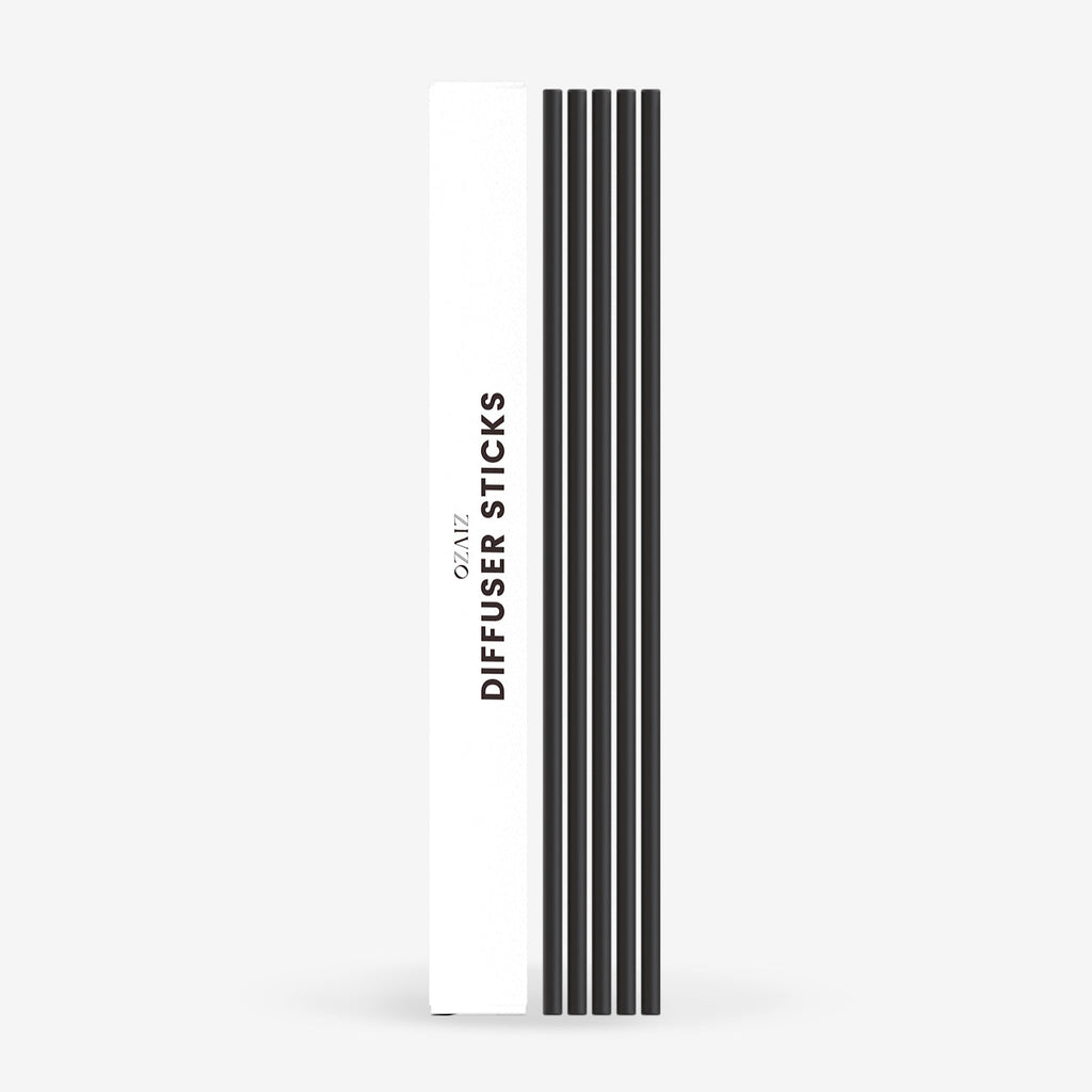 AIZ Reed Diffuser in Cedar & Black Cherry