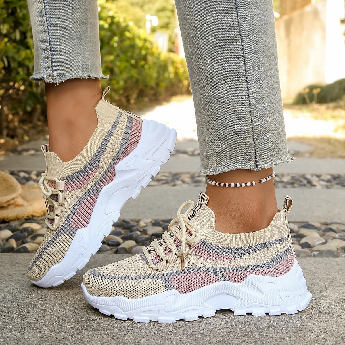 Women's Shoes - Summer 2026 Casual Sports Shoes, Breathable and lightweight, Dual-Color or Single-Color Fashionable Work Shoes