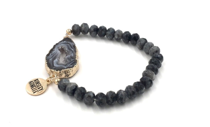 Kinsley Armelle Smoky Bracelet Agate Collection