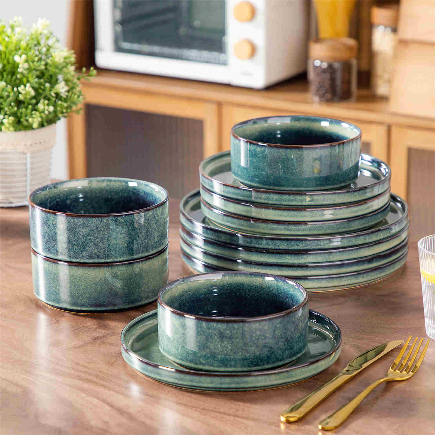 Starry Straight-Edge 12 Piece Dinnerware Set