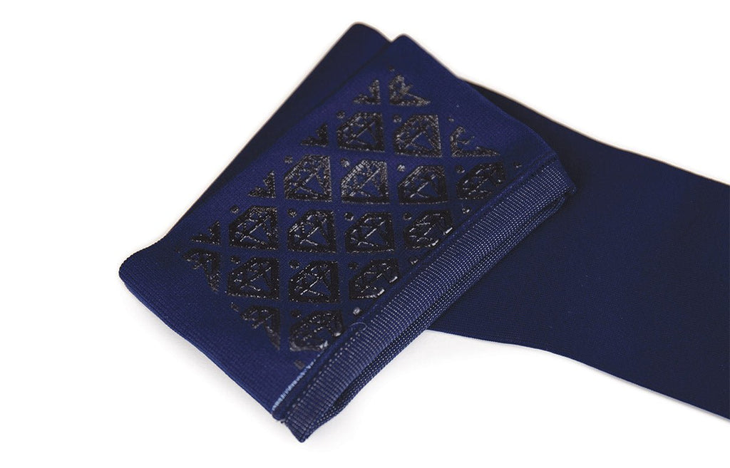 Oops Rack: Navy Gradient Compression Arm Sleeve