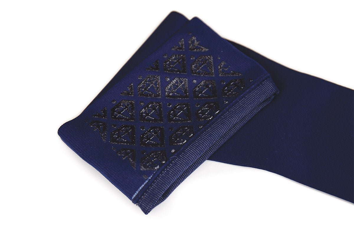 Oops Rack: Navy Gradient Compression Arm Sleeve